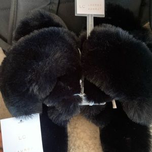 Womens brand new fur slippers